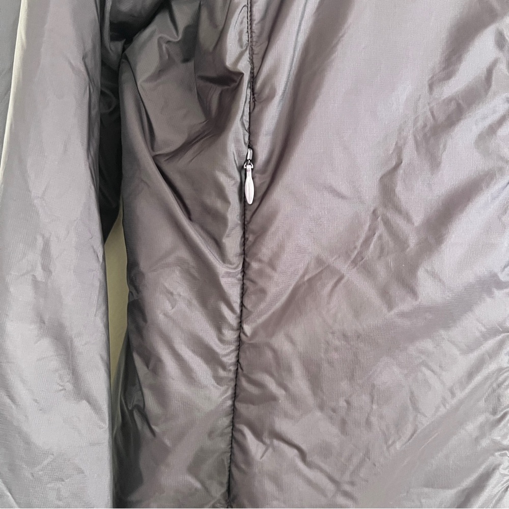 Arc’teryx Atom LT Hoody Women’s Purple Sapphire Insulated Jacket Size Medium - Picture 3 of 11